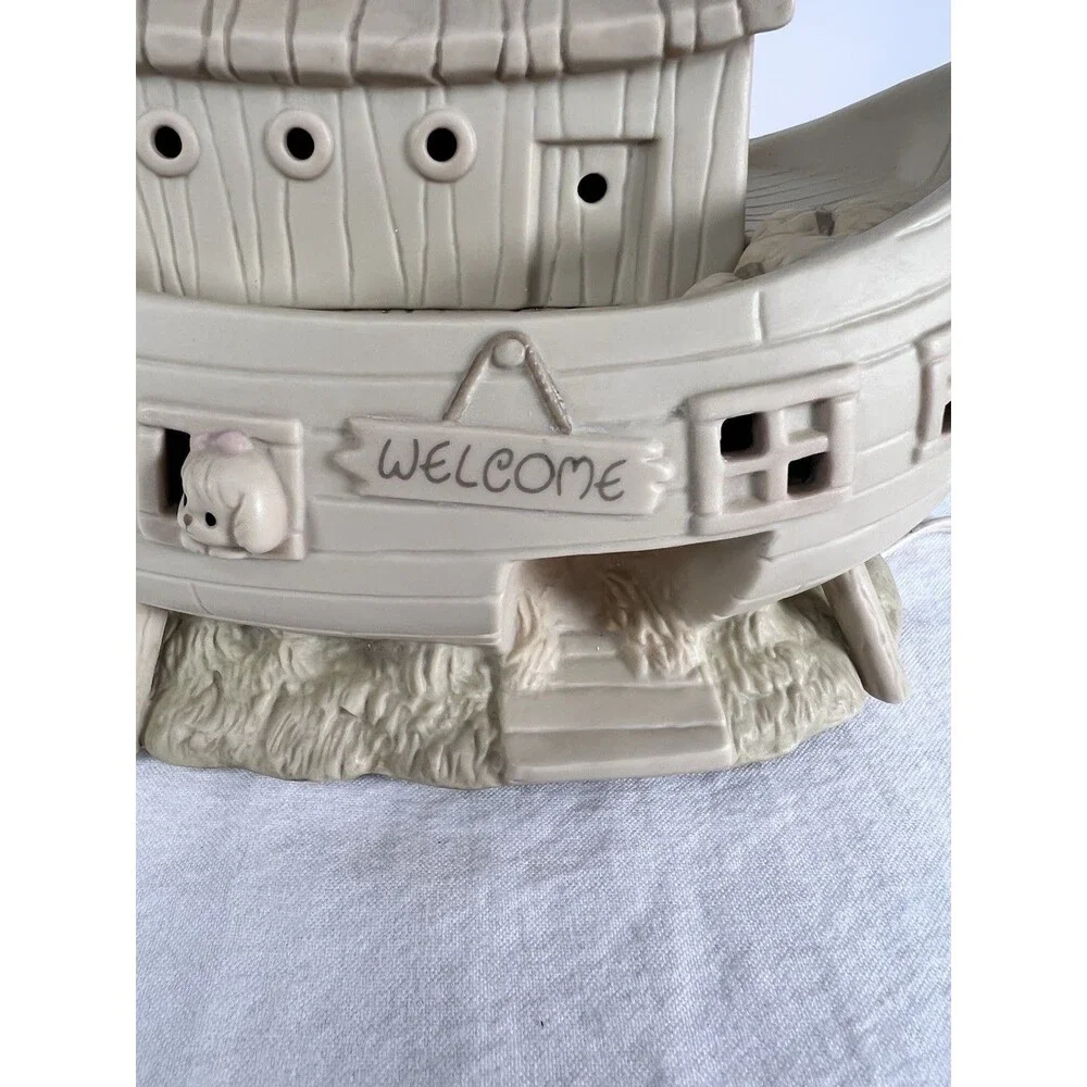 Noah's Ark Nightlight Vintage Precious Moments 2 by 2 Porcelain (Please‎ Read)